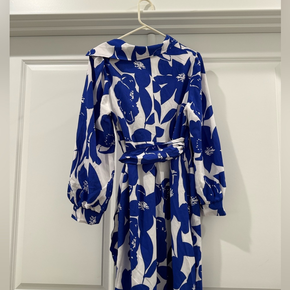 SHEIN White and Blue Floral Long Sleeve Dress | M - Picture 2 of 3